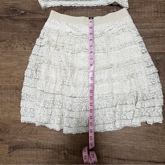 VINTAGE Max Studio Lacey Cream Blouse & Tiered Mini Skirt Set Size XS - Picture 10 of 14